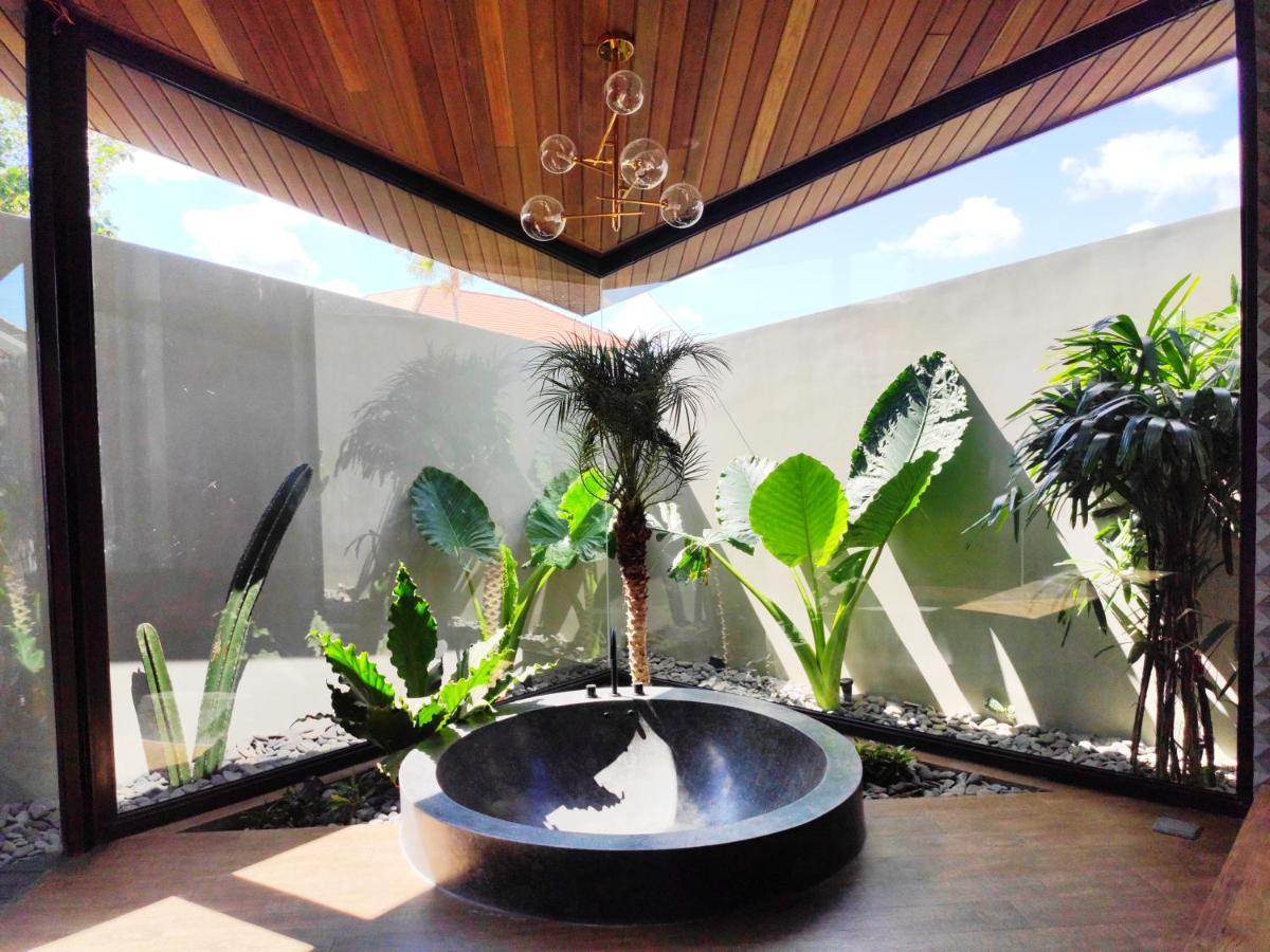 Villa Feh Bali By House Of Winds - Neo Tropical Eden Near Canggu Kerobokan Zewnętrze zdjęcie